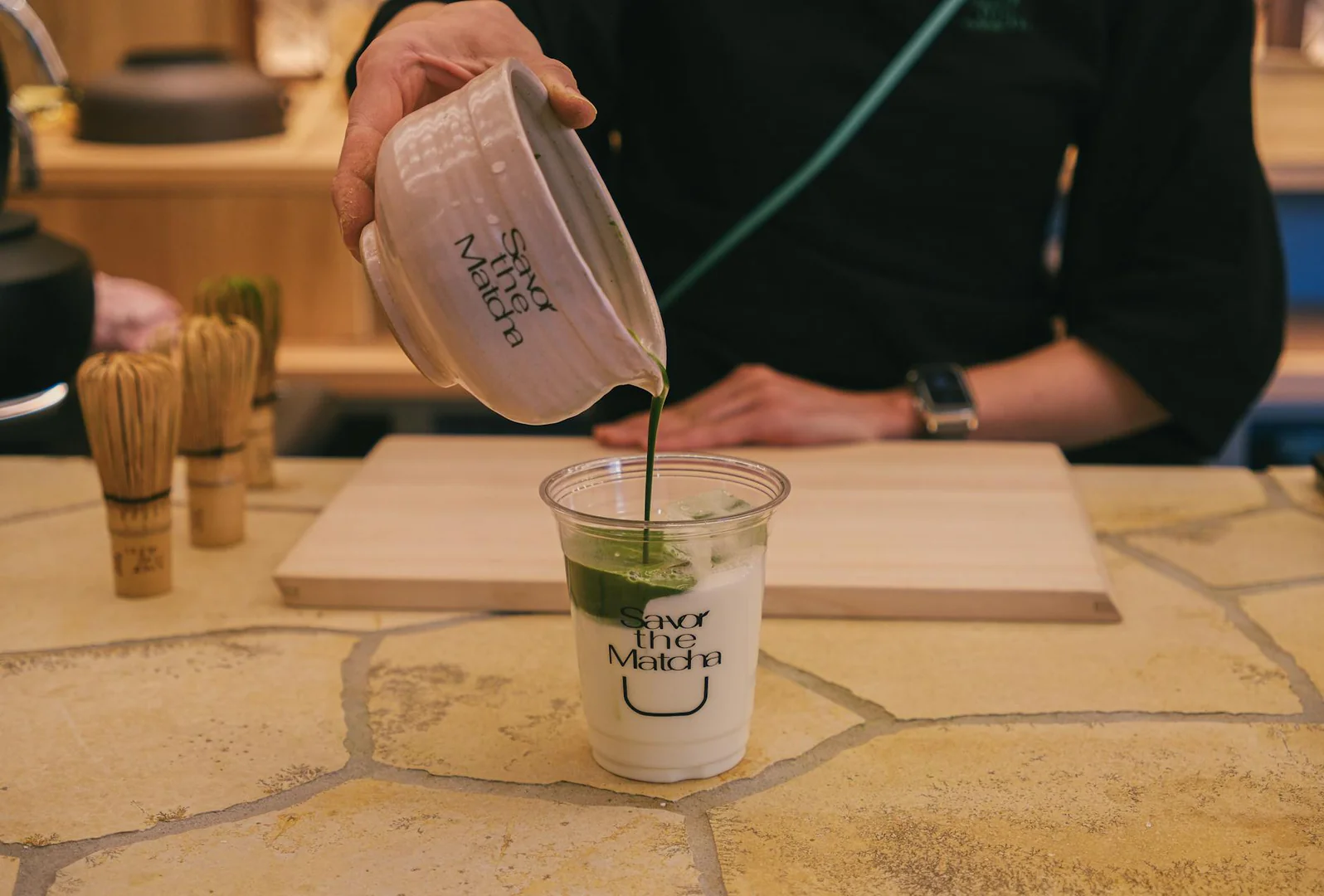 Matcha-Paradeplatz: "Juni" ersetzt legendären Kiosk mit Stutz-Getränken ab 4,90