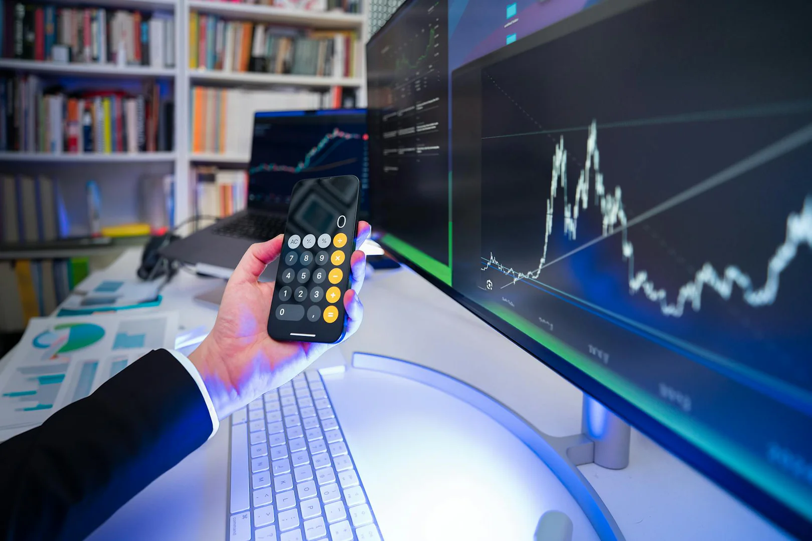 Forecasting duration in high-frequency financial data using a self-exciting flexible residual point process