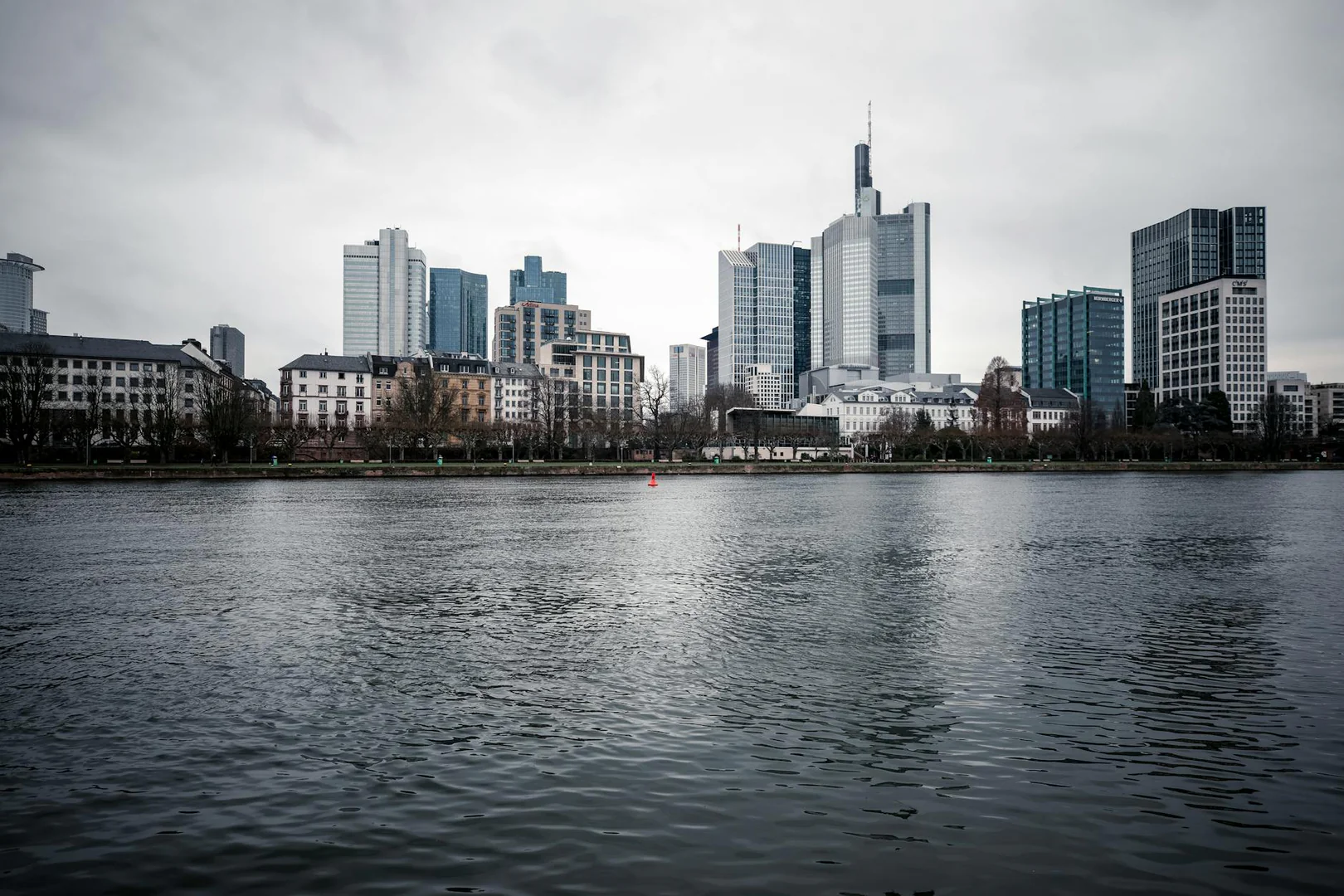 Helvetia Baloise verpflichtet ehemalige Deutsche Bank-Mitarbeiterin als Kommunikationschefin
