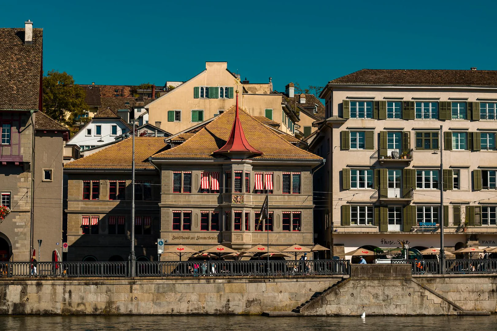 KI-Forensik als Schlüssel zur Compliance-Entlastung: Wie Schweizer Finanzinstitute KI-Transparenz steigern können