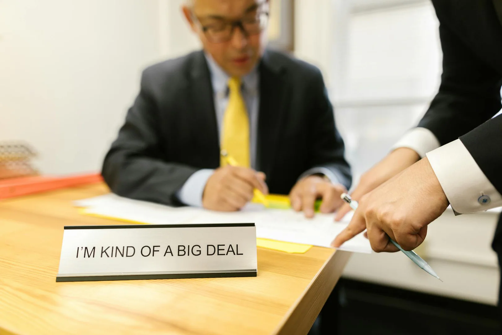 "Moderne Business-Dresscodes: Souverän im Auftritt, entspannt im Stil"