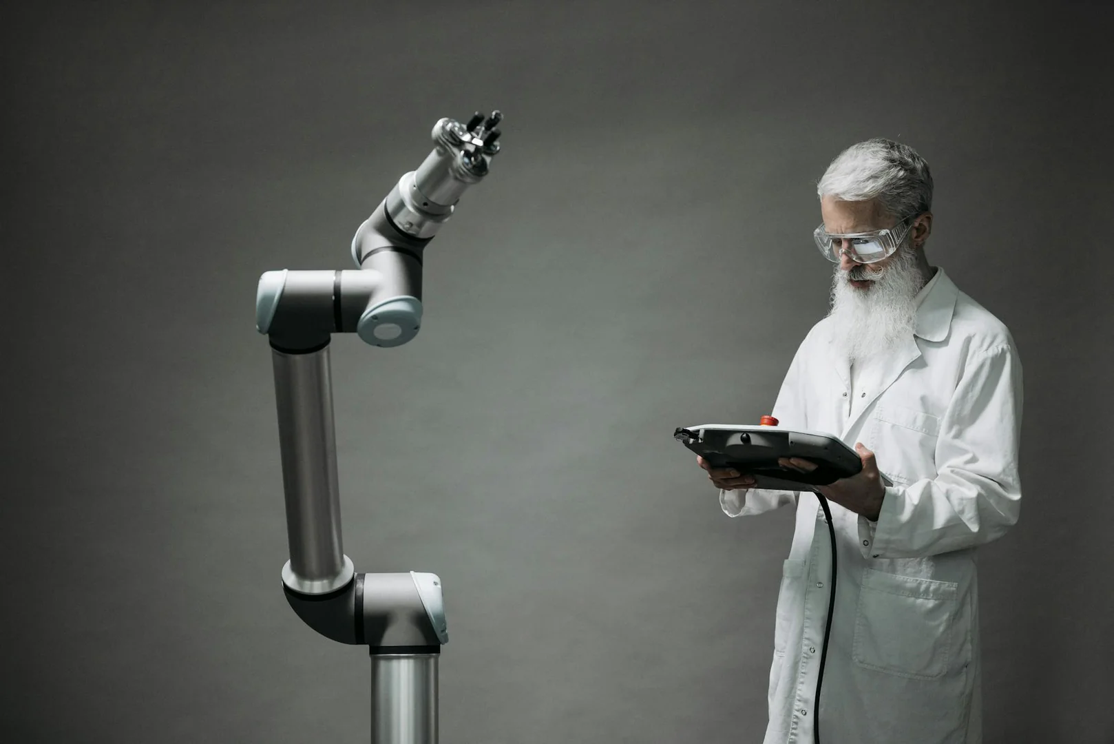 Siemens introduces AI system for automation engineering